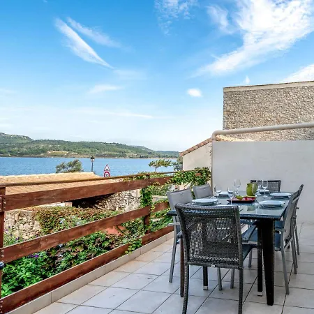 La Maison De L'etang Hébergement de vacances *
